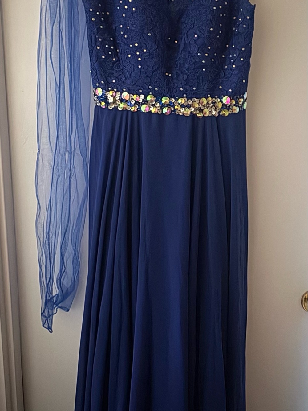 Stunning Royal Blue Formal/Prom Gown from Infiniti Vêtements de Mode (MTL)